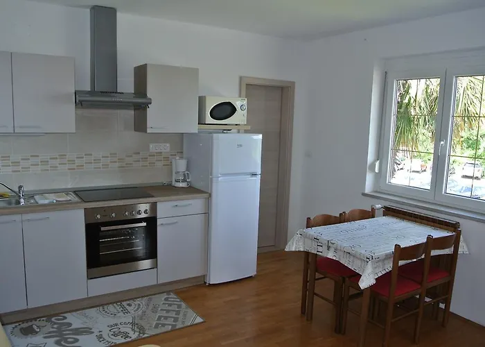 Apartmaji Nika Izola