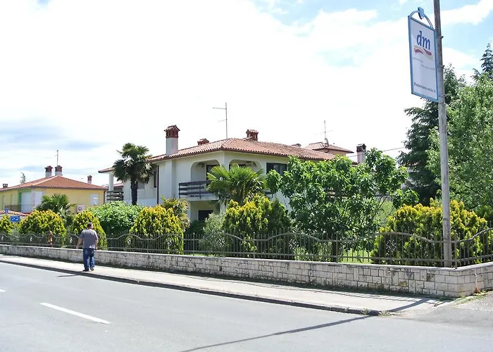 Apartmaji Nika Izola